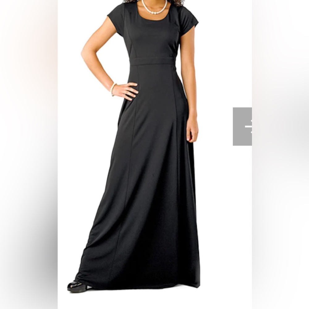 Cousins concert dress women’s 14 worn once, 100% polyester
